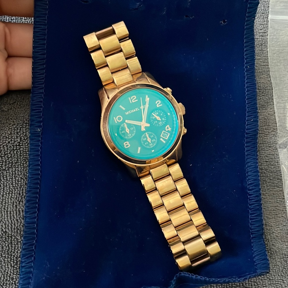Michael kors watch
